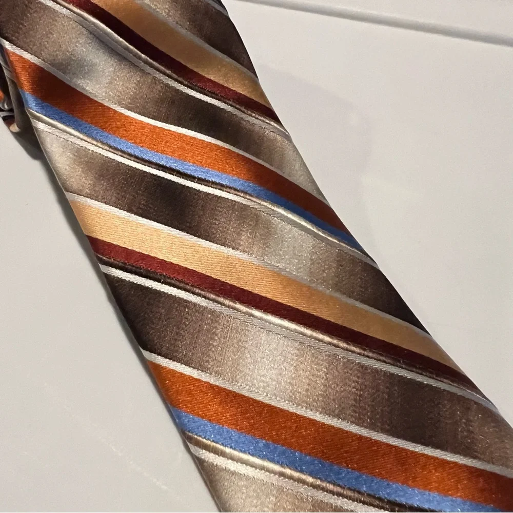 Van Heusen stylish tie